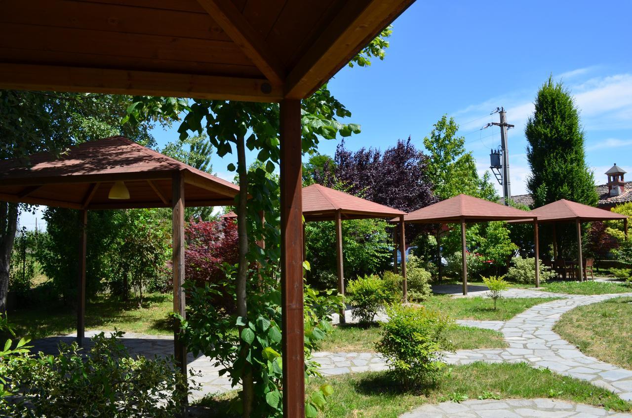 Agriturismo Cascina Maiocca Mediglia エクステリア 写真